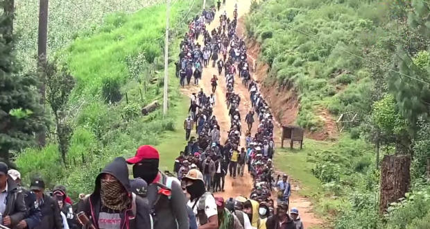 En Guerrero 1,500 pobladores toman las armas; se reinstalan desplazados